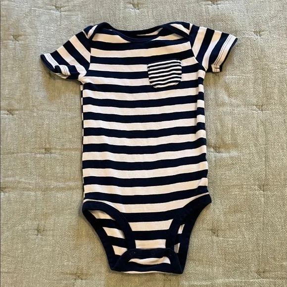 Set of 4 Striped Onesies 18M - Picture 5 of 5